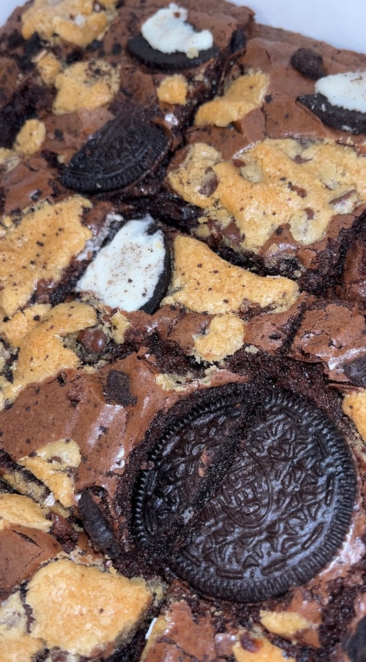 Loaded Cookie Brownie Pan | Ava Marie